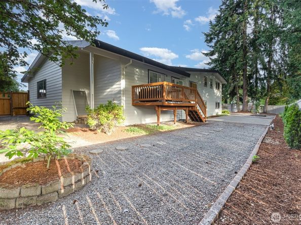 14249 NE 1st Street, Bellevue WA 98007