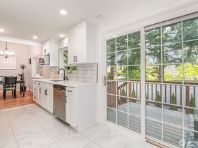 14249 NE 1st Street, Bellevue WA 98007