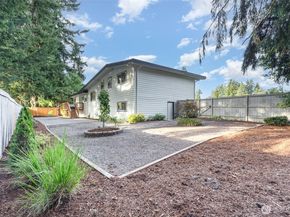 14249 NE 1st Street, Bellevue WA 98007