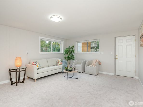 14249 NE 1st Street, Bellevue WA 98007