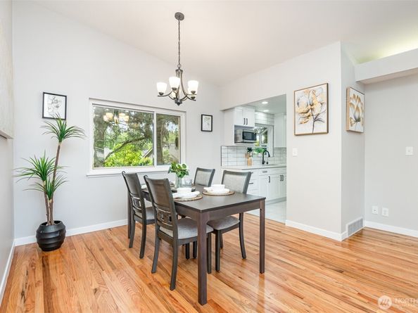 14249 NE 1st Street, Bellevue WA 98007