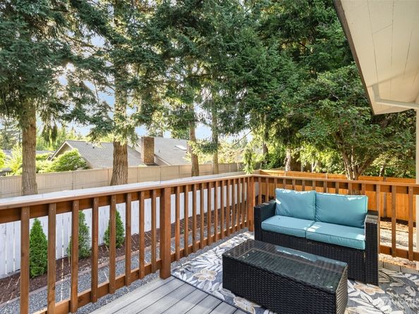 14249 NE 1st Street, Bellevue WA 98007