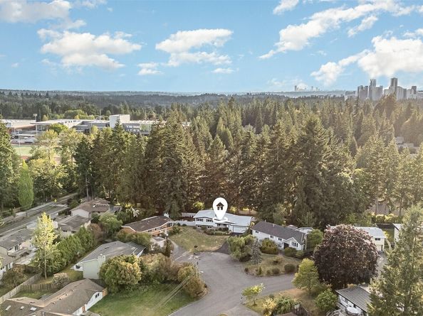 14249 NE 1st Street, Bellevue WA 98007