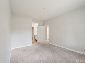 5812 S 234th Street, Kent WA 98032