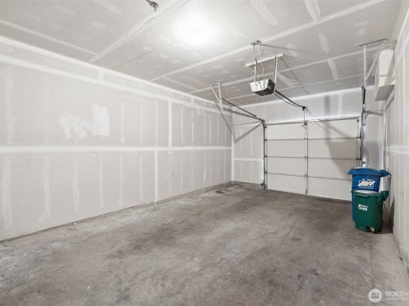 5812 S 234th Street, Kent WA 98032