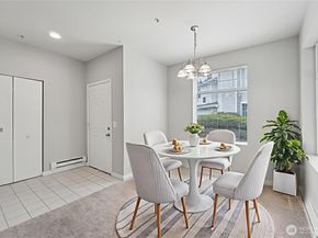 5812 S 234th Street, Kent WA 98032