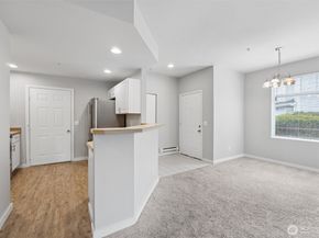 5812 S 234th Street, Kent WA 98032