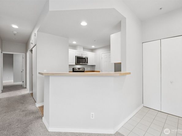 5812 S 234th Street, Kent WA 98032