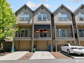 7162 Shinkle Place SW 64, Seattle WA 98106