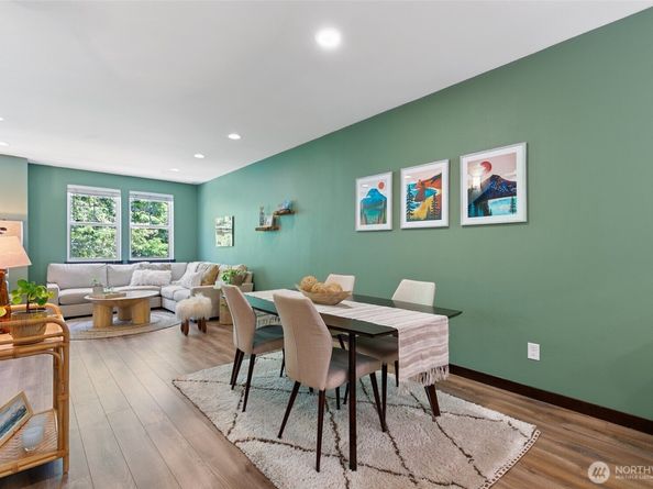 7162 Shinkle Place SW 64, Seattle WA 98106