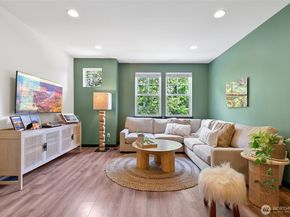 7162 Shinkle Place SW 64, Seattle WA 98106