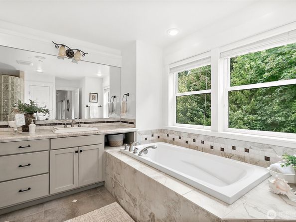 12924 NE 87th Street, Kirkland WA 98033