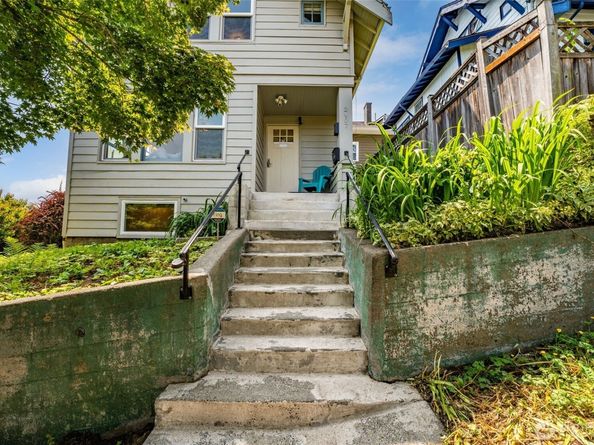 2407 E Ward Street, Seattle WA 98112