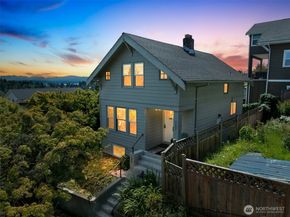 2407 E Ward Street, Seattle WA 98112