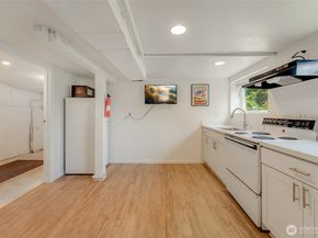 2407 E Ward Street, Seattle WA 98112