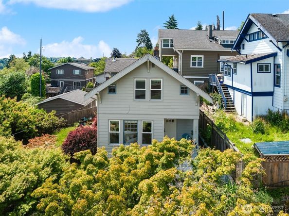2407 E Ward Street, Seattle WA 98112