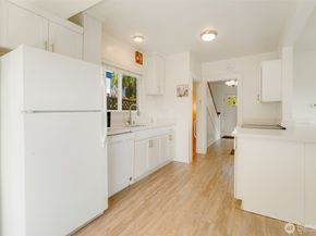 2407 E Ward Street, Seattle WA 98112