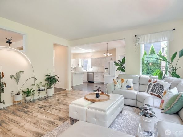 35055 41st Place S, Auburn WA 98001