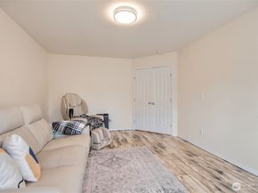 35055 41st Place S, Auburn WA 98001