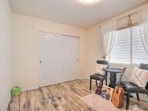 35055 41st Place S, Auburn WA 98001