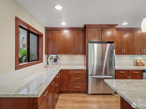 1543 NE 143rd Street G2, Seattle WA 98125