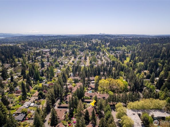 1543 NE 143rd Street G2, Seattle WA 98125
