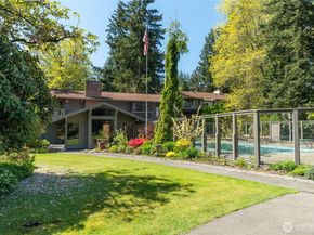 1543 NE 143rd Street G2, Seattle WA 98125