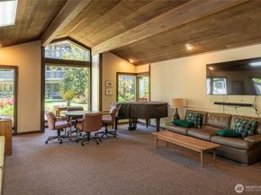 1543 NE 143rd Street G2, Seattle WA 98125