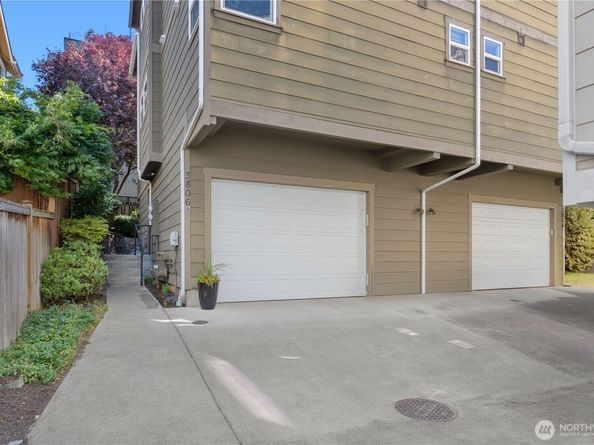 3806 Interlake Avenue N B, Seattle WA 98103