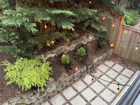 3806 Interlake Avenue N B, Seattle WA 98103
