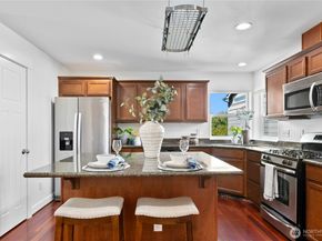 3806 Interlake Avenue N B, Seattle WA 98103