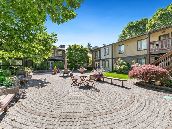 21307 48th Avenue W C211, Mountlake Terrace WA 98043