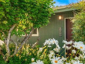 9922 SW 206th Court, Vashon WA 98070