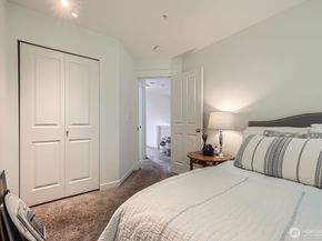 23120 SE Black Nugget Road D1, Issaquah WA 98029