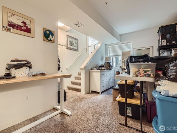 23120 SE Black Nugget Road D1, Issaquah WA 98029