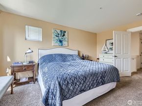 23120 SE Black Nugget Road D1, Issaquah WA 98029