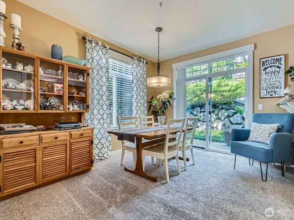 23120 SE Black Nugget Road D1, Issaquah WA 98029