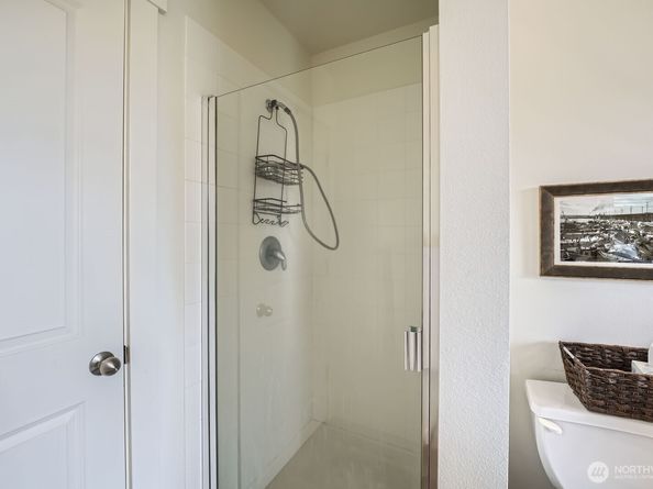 23120 SE Black Nugget Road D1, Issaquah WA 98029