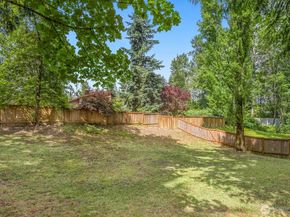 11828 NE 103rd Place, Kirkland WA 98033