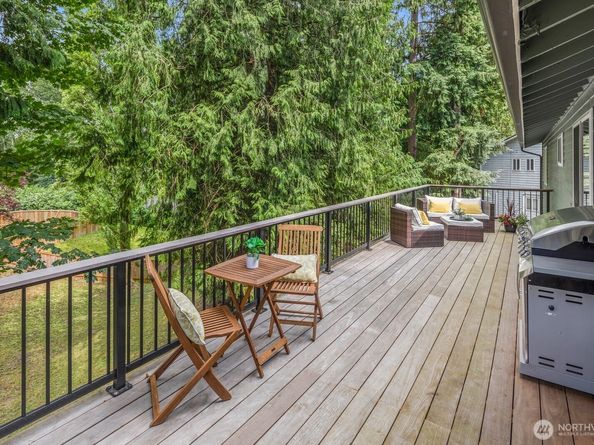 11828 NE 103rd Place, Kirkland WA 98033
