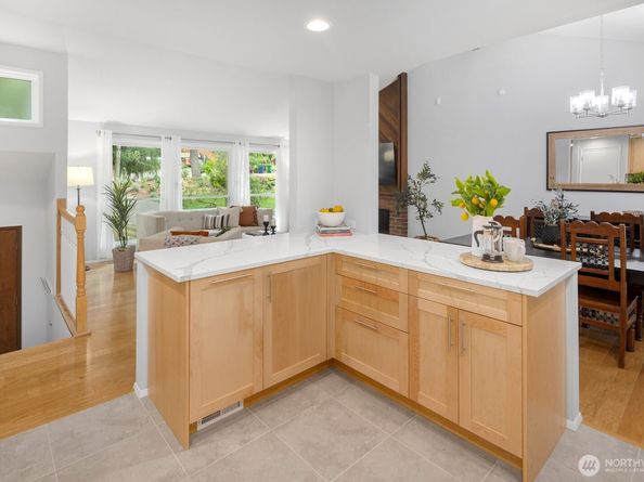 11828 NE 103rd Place, Kirkland WA 98033