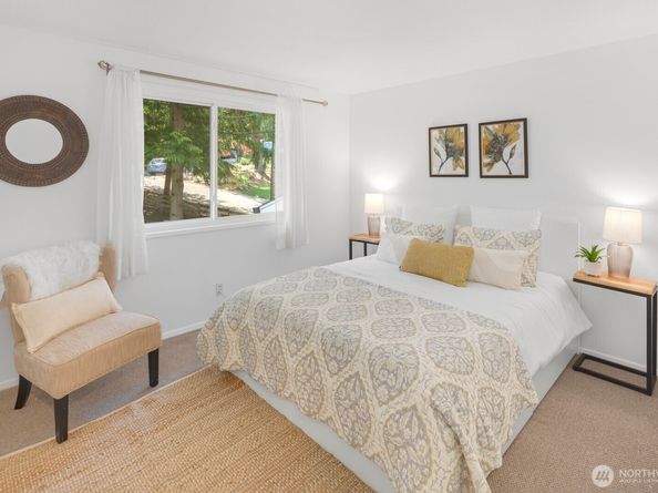 11828 NE 103rd Place, Kirkland WA 98033