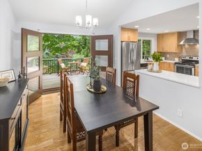 11828 NE 103rd Place, Kirkland WA 98033