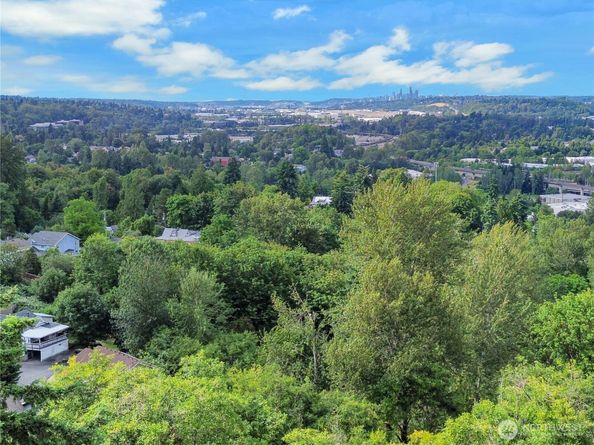 4627 S 140th Street, Tukwila WA 98168