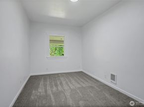 4627 S 140th Street, Tukwila WA 98168
