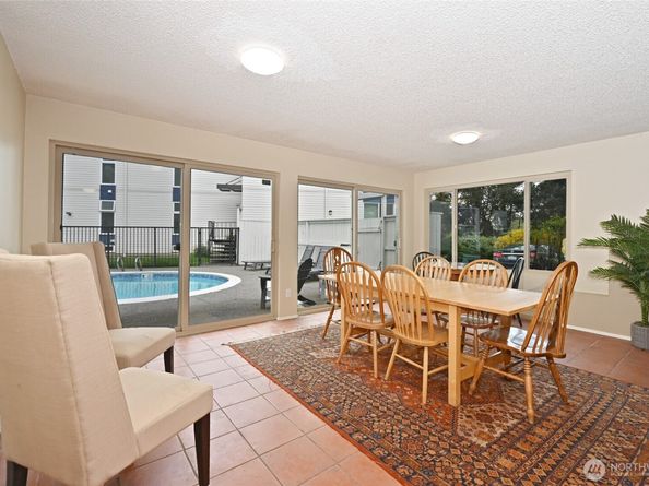 3722 27th Place W 301, Seattle WA 98199