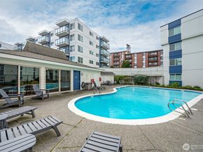 3722 27th Place W 301, Seattle WA 98199