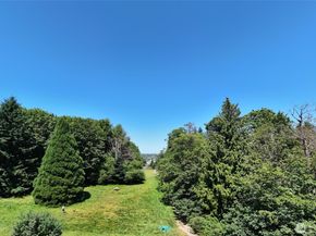 3722 27th Place W 301, Seattle WA 98199