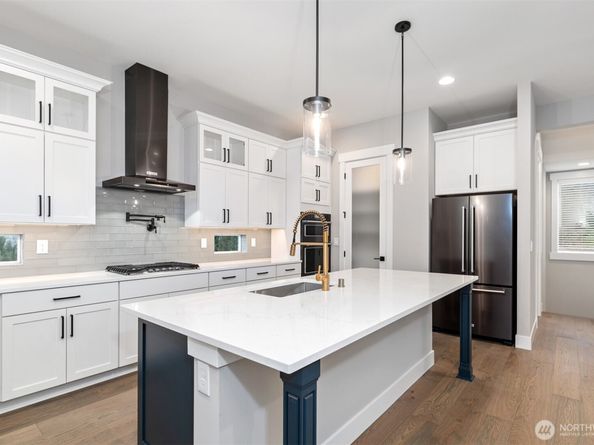 7523 S 130th Place, Seattle WA 98178