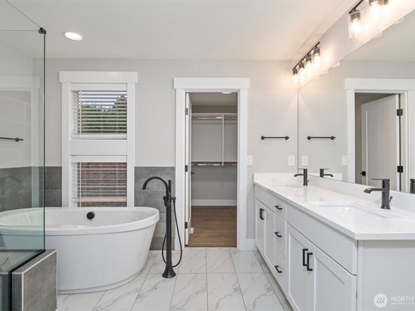 7523 S 130th Place, Seattle WA 98178